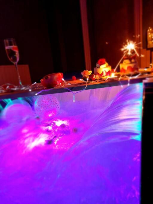 Royal Room Jacuzzi Haut De Gamme Centre Ville Mulhouse Ngoại thất bức ảnh