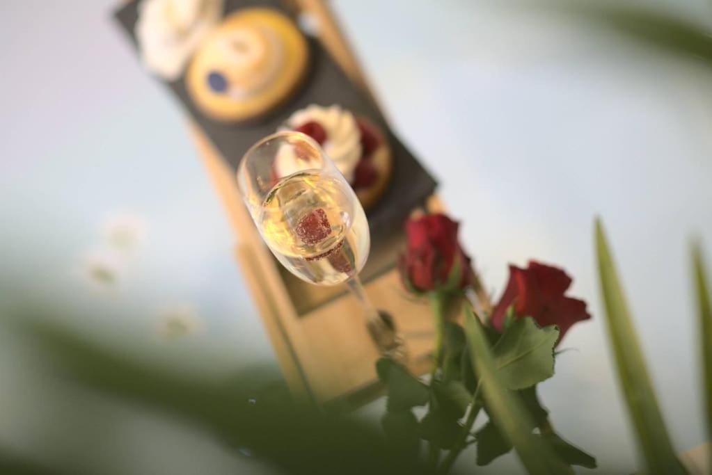 Royal Room Jacuzzi Haut De Gamme Centre Ville Mulhouse Ngoại thất bức ảnh